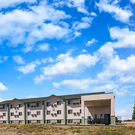 Super 8 By Wyndham Pueblo Hotel